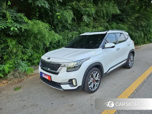 Kia Seltos 2020 Белый из Кореи