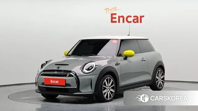 Mini Cooper Electric 2022 Серебристо-серый из Кореи