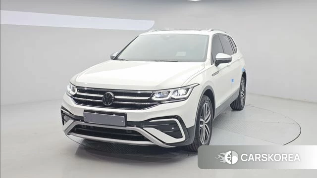 Volkswagen Tiguan Allspace 2024 Белый из Кореи