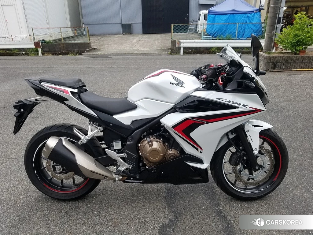 Проданный Honda CBR400R ABS 2022 из Японии, фото 2