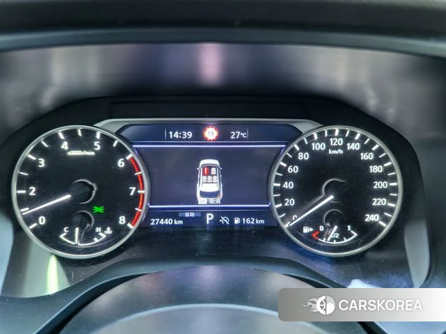 Nissan Qijun 2021 Белый из Китая