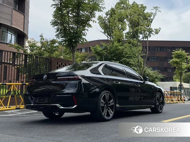 BMW 7 series 2024 Черный из Китая