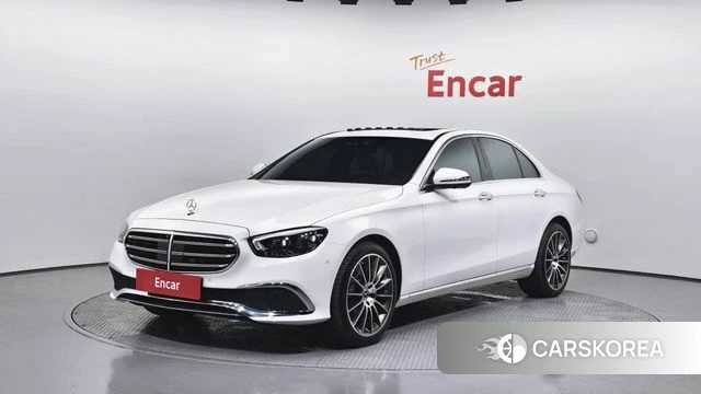 Mercedes-Benz E-Class W213 2022 Белый из Кореи