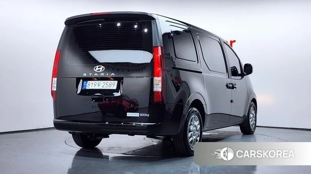 Hyundai Staria 2025 Черный из Кореи