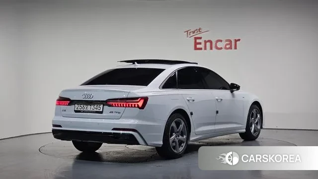 Audi A6 (C8) 2025 Белый из Кореи