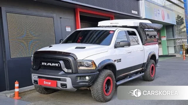 Dodge Lampicup 2018 Белый из Кореи