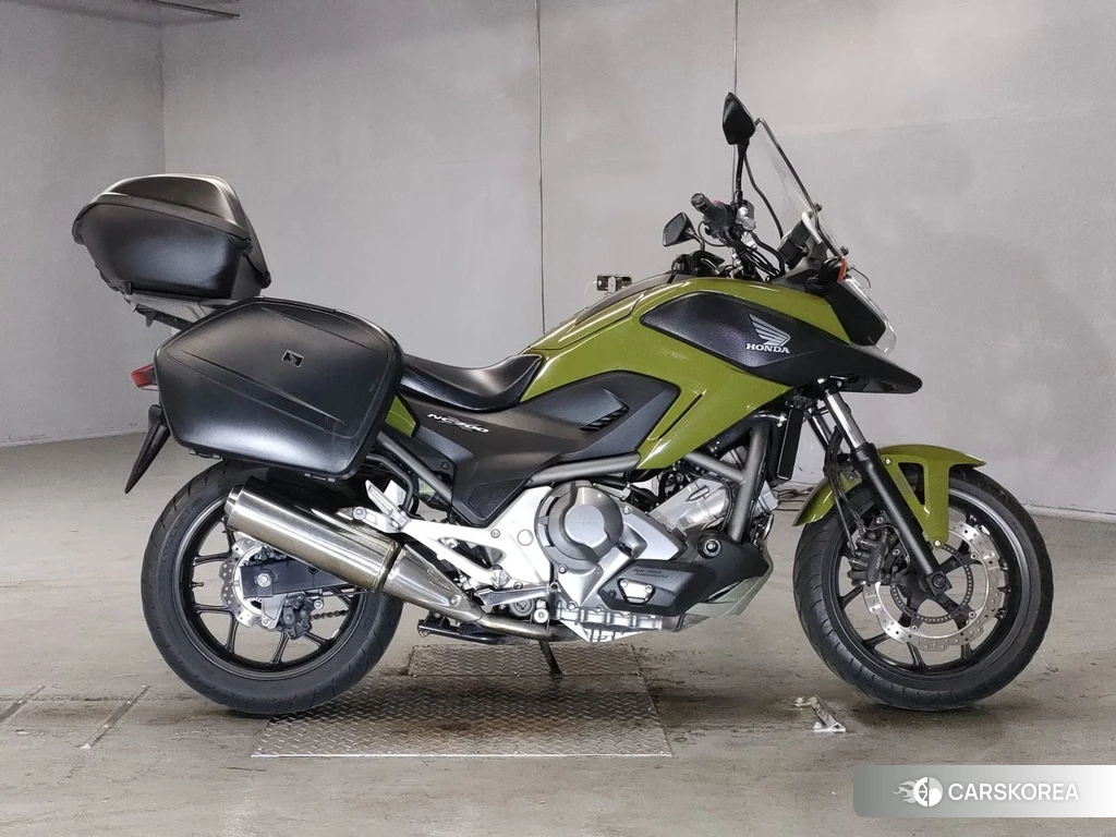 Проданный Honda NC700X DCT 2014 из Японии