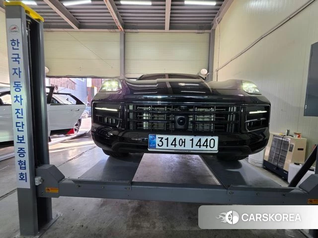 Porsche Cayenne (PO536) 2025 Черный из Кореи