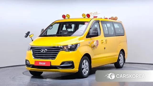 Hyundai The New Grand Starex 2018 Желтый из Кореи
