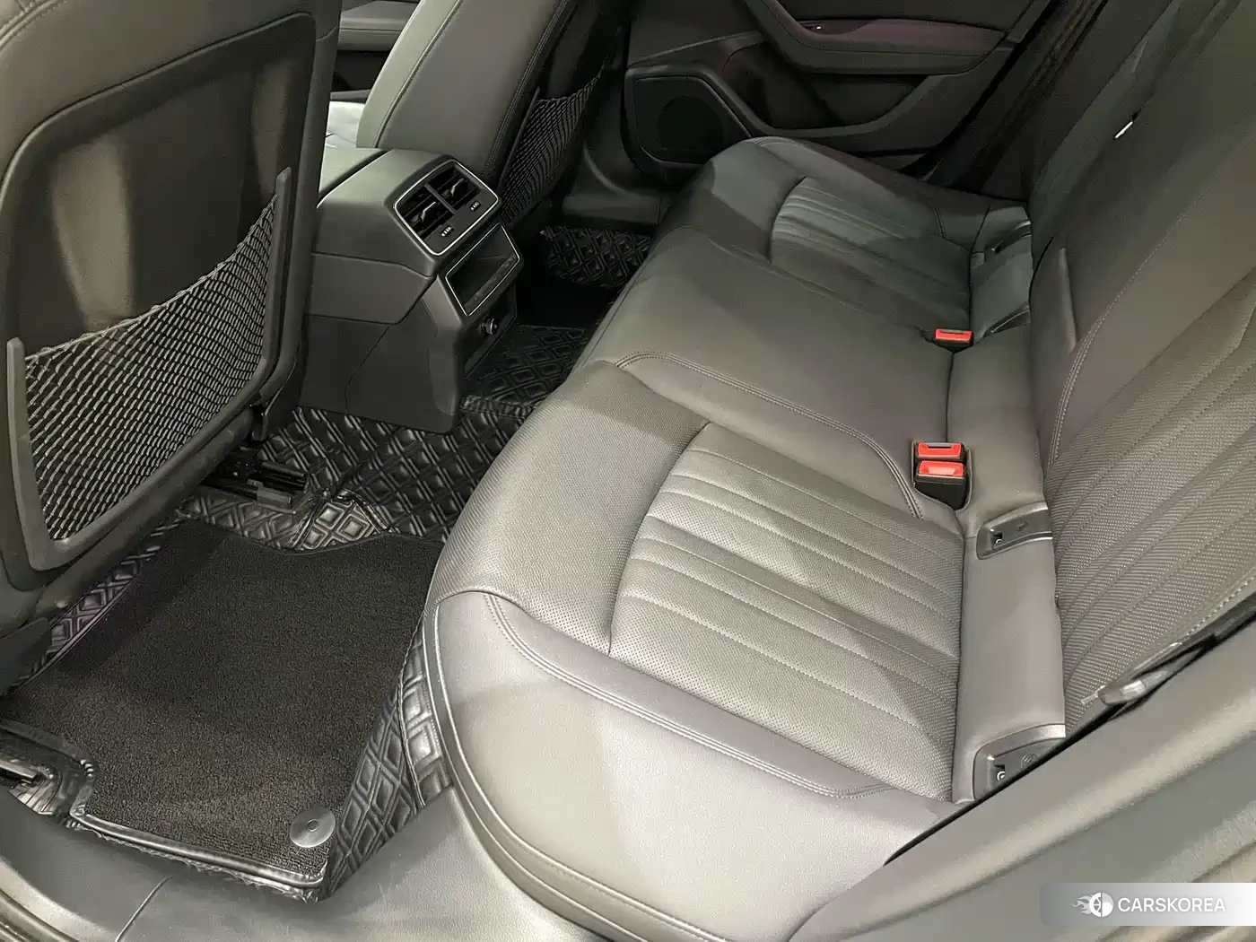 Audi A6 2023 Черный из Китая
