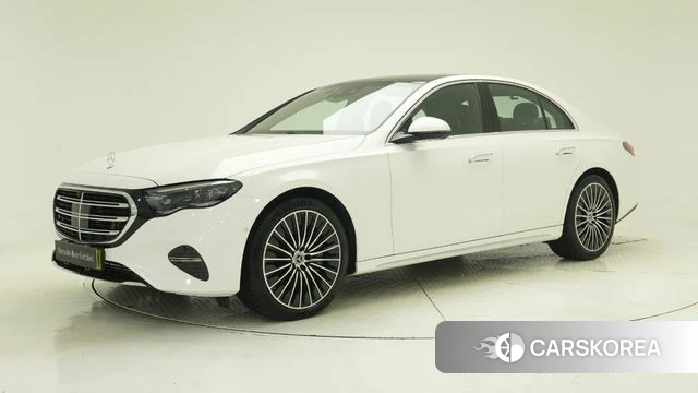Mercedes-Benz E-Class W214 2025 Белый из Кореи