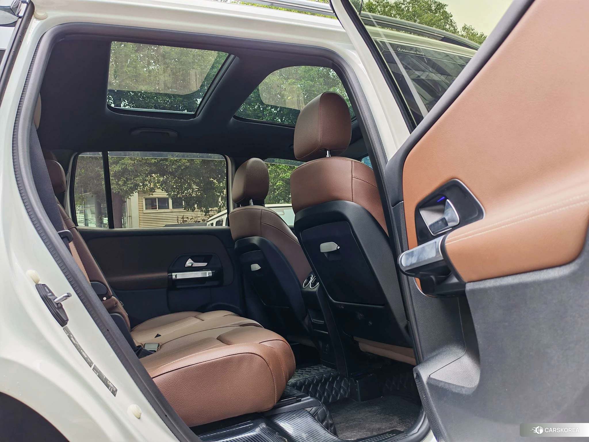 Mercedes-Benz GLB 2022 Белый из Китая