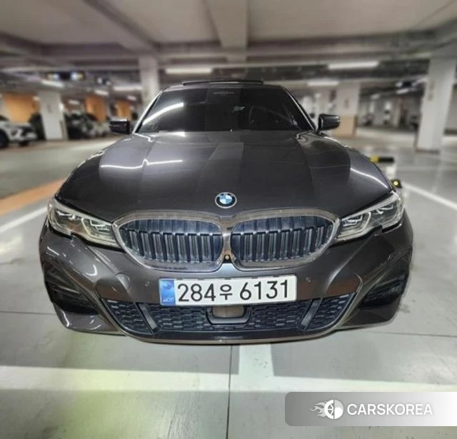 BMW 3 Series (G20) 2019 Серебристо-серый из Кореи
