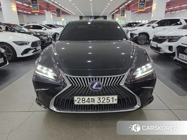 Lexus ES300h 7th generation 2020 Черный из Кореи