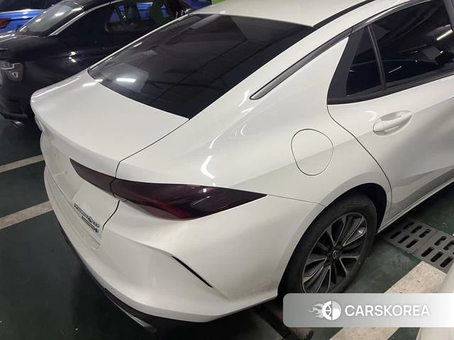 GAC Trumpchi Shadow Leopard 2023 Белый из Китая