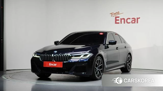 BMW 5 Series (G30) 2021 Черный из Кореи