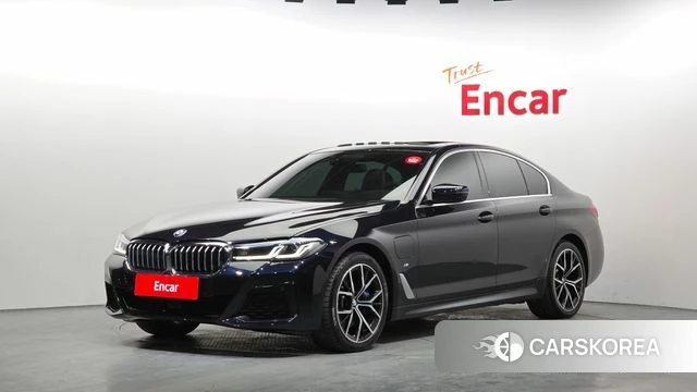 BMW 5 Series (G30) 2021 Черный из Кореи