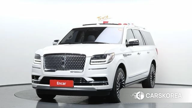 Lincoln Navigator 4th generation 2019 Белый из Кореи