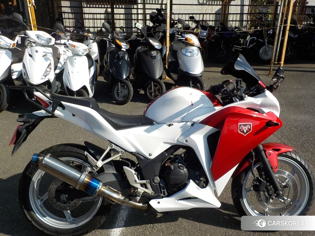 Проданный Honda CBR250R 2011 из Японии, фото 2