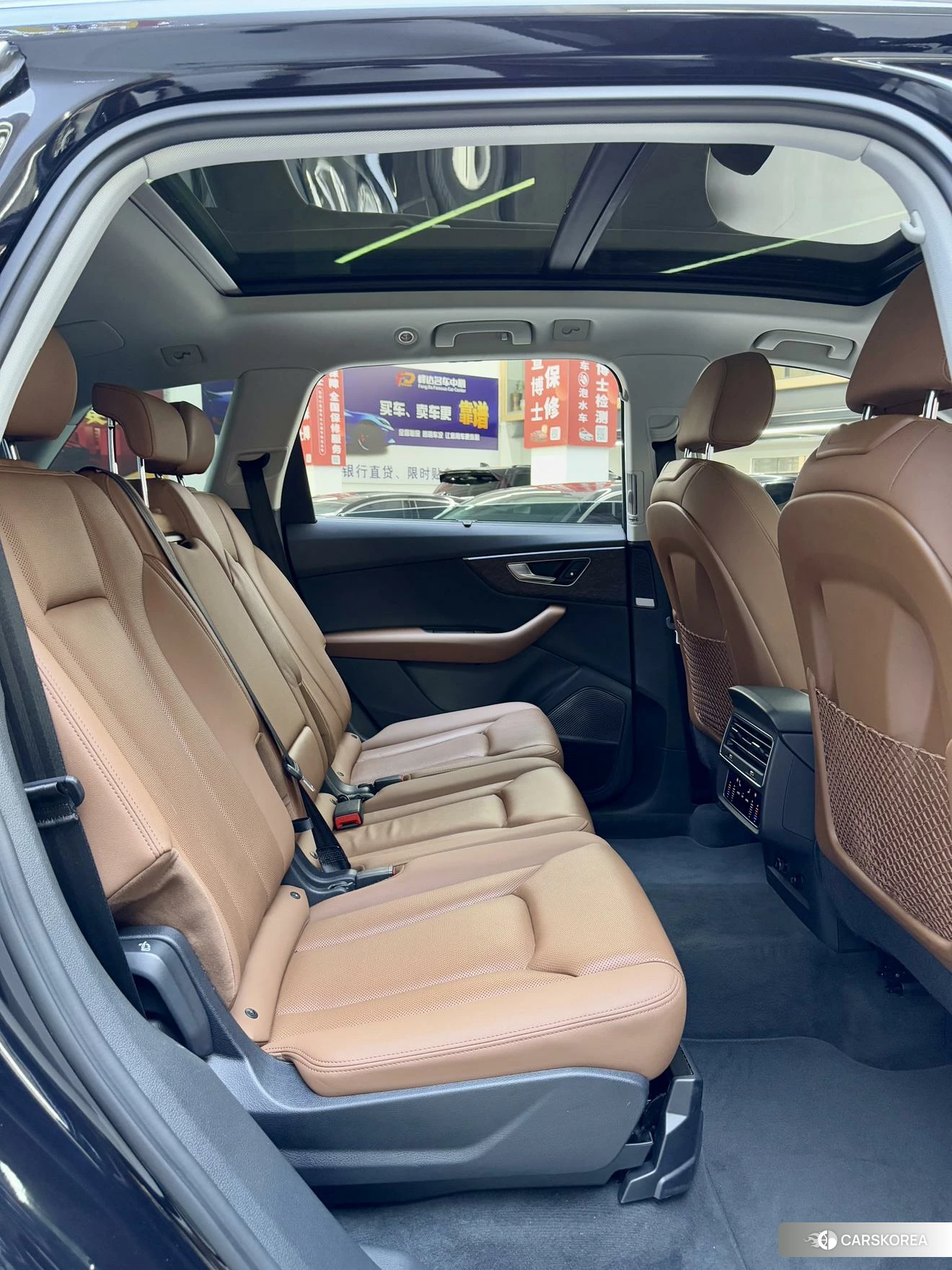 Audi Q7 2020 Черный из Китая