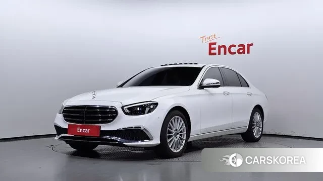 Mercedes-Benz E-Class W213 2021 Белый из Кореи