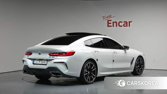 BMW 8 Series (G15) 2022 Белый из Кореи