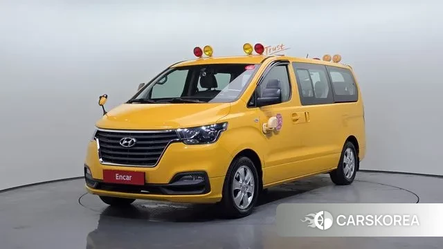 Hyundai The New Grand Starex 2019 Желтый из Кореи