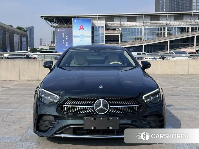 Mercedes-Benz E-class (imported) 2023 Зеленый из Китая