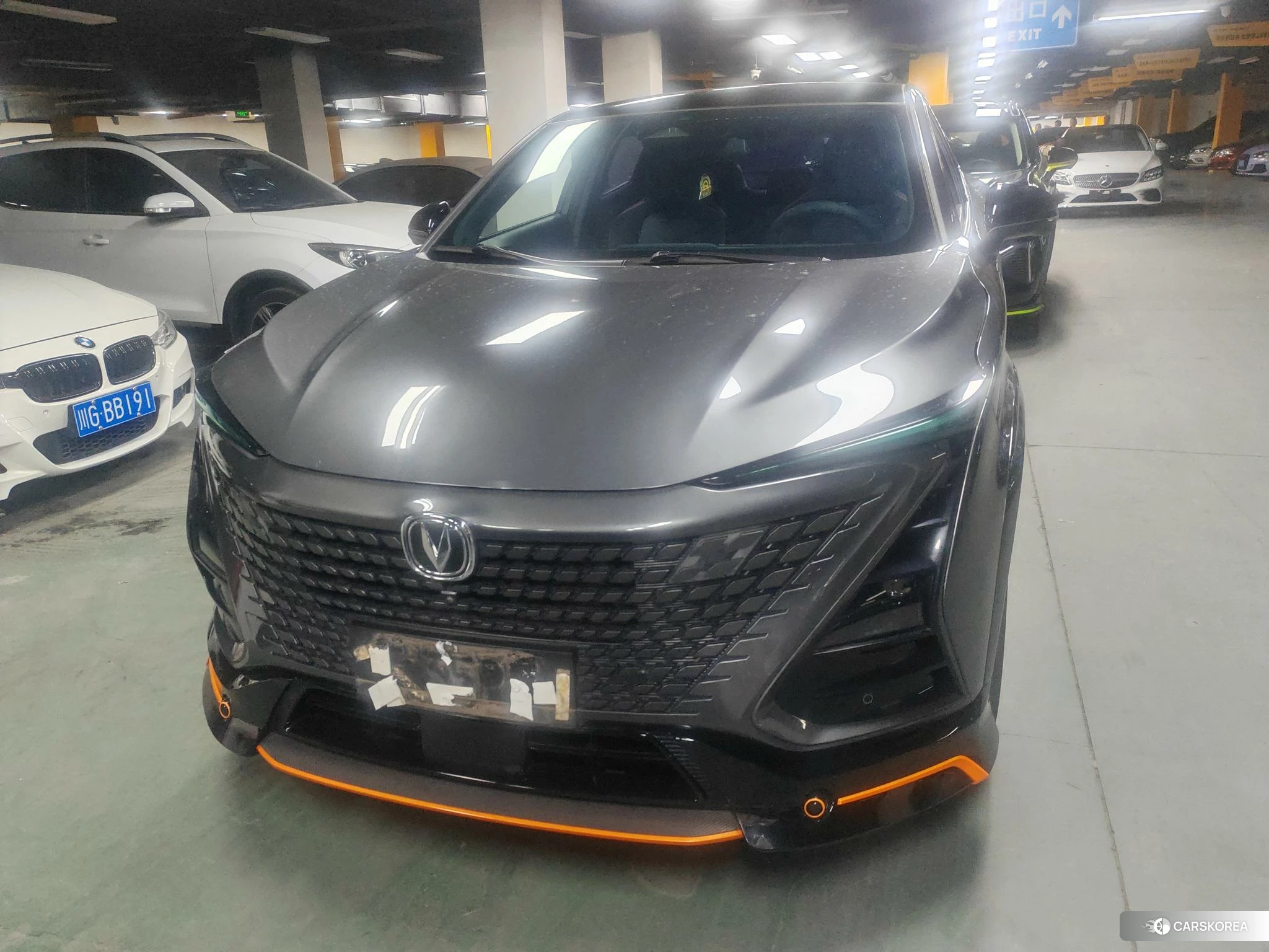 Chang'an UNI-T 2023 Темно-серый из Китая