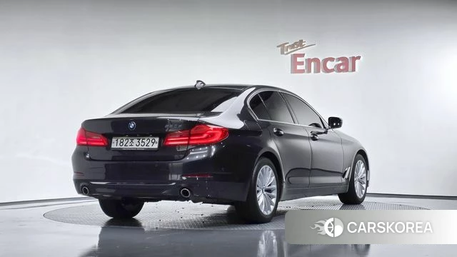 BMW 5 Series (G30) 2020 Серый из Кореи