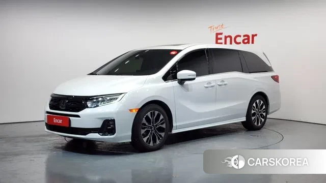 Honda Odyssey 2025 Белый из Кореи