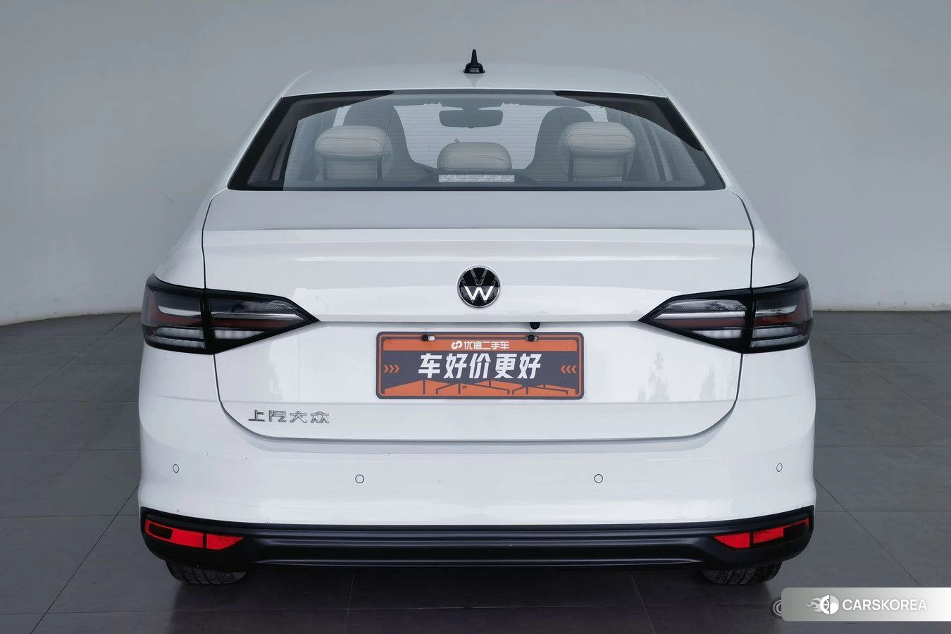 Volkswagen Lavida 2024 Белый из Китая