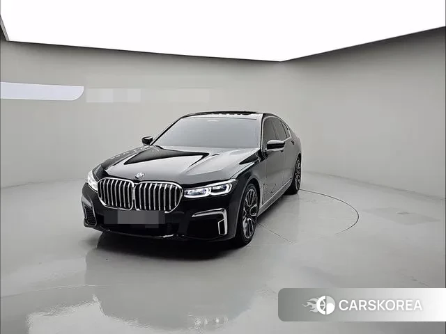 BMW 7 Series (G11) 2022 Черный из Кореи