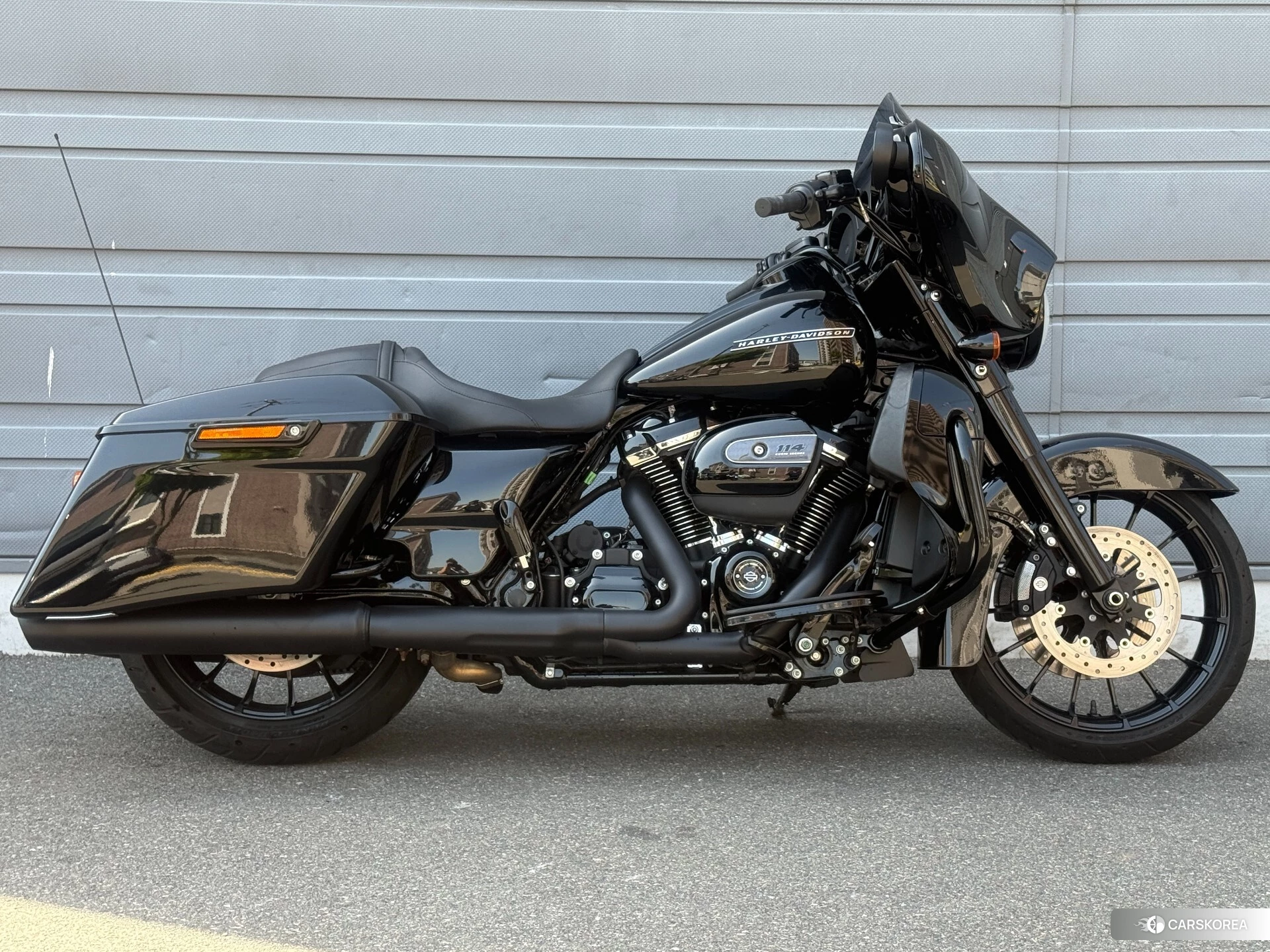 Harley-Davidson Street Glide FLHXS1690 2019 из Японии, фото 2
