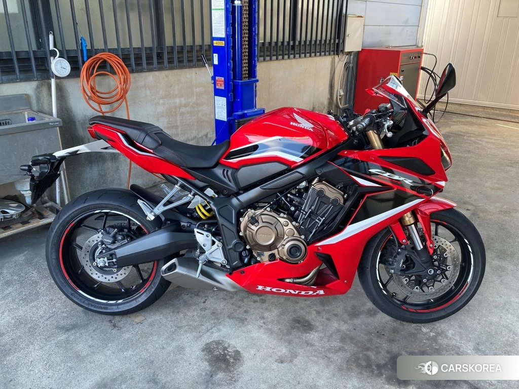 Проданный Honda CBR650R 2022 из Японии