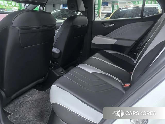 Volkswagen ID.3 2024 Белый из Китая