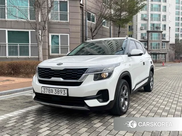 Kia Seltos 2021 Белый из Кореи