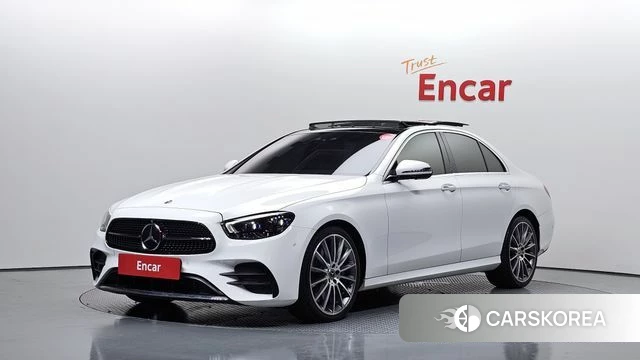 Mercedes-Benz E-Class W213 2022 Белый из Кореи
