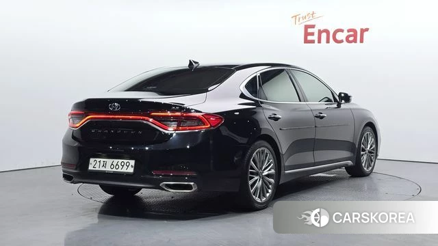 Hyundai Grandeur IG 2018 Черный из Кореи