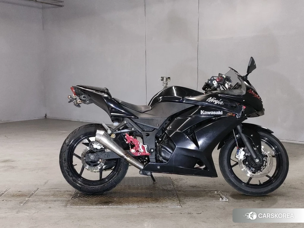 Проданный Kawasaki NINJA 250R id 4159040 из Японии