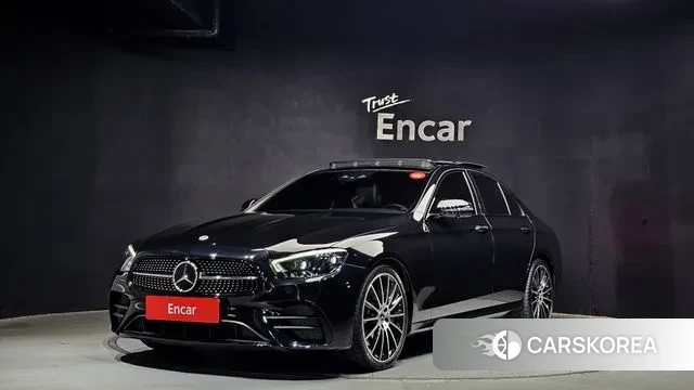 Mercedes-Benz E-Class W213 2023 Серый из Кореи