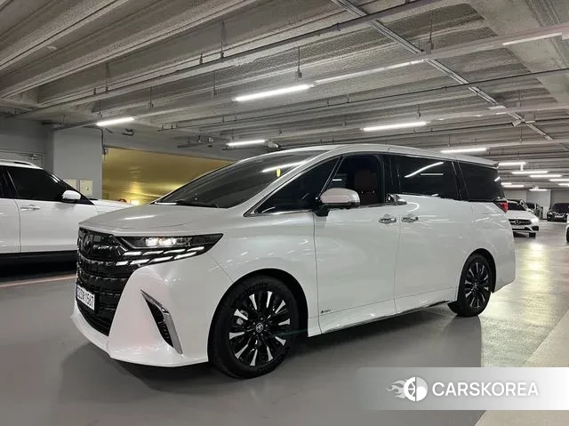 Toyota Alphard 4th Generation 2024 Белый из Кореи
