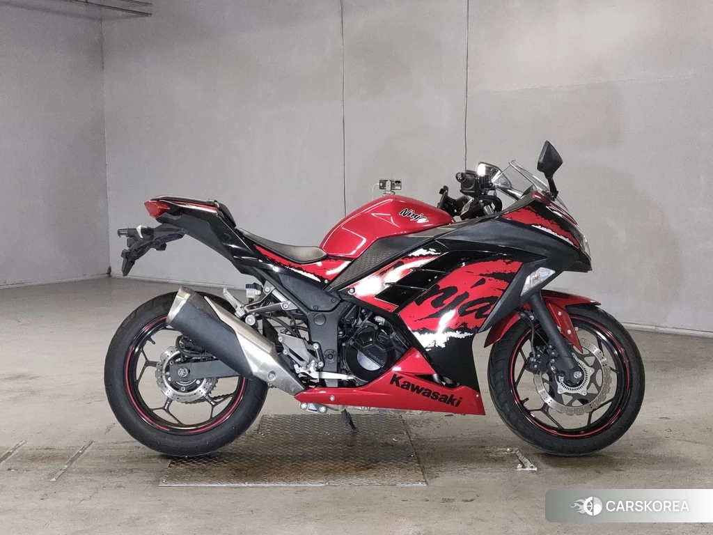 Проданный Kawasaki NINJA 250 2017 из Японии