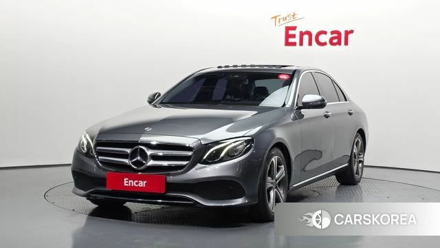 Mercedes-Benz E-Class W213 2019 Серый из Кореи