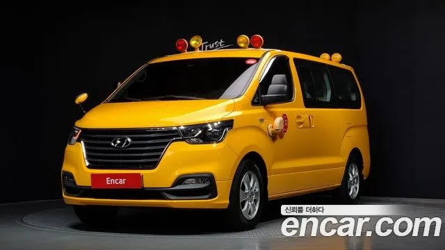 Hyundai The New Grand Starex 2019 Желтый из Кореи