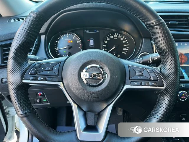 Nissan Qijun 2024 Белый из Китая