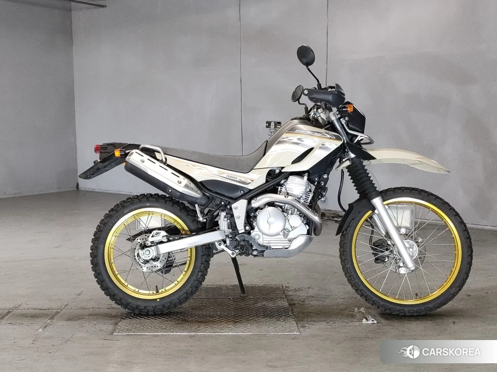 Проданный Yamaha SEROW 250 2014 из Японии
