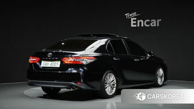 Toyota Camry (XV70) 2018 Черный из Кореи
