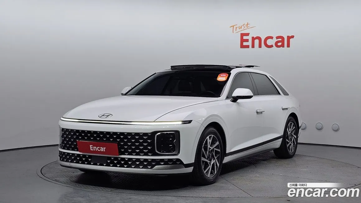 Hyundai Grandeur (GN7) 2023 Белый из Кореи