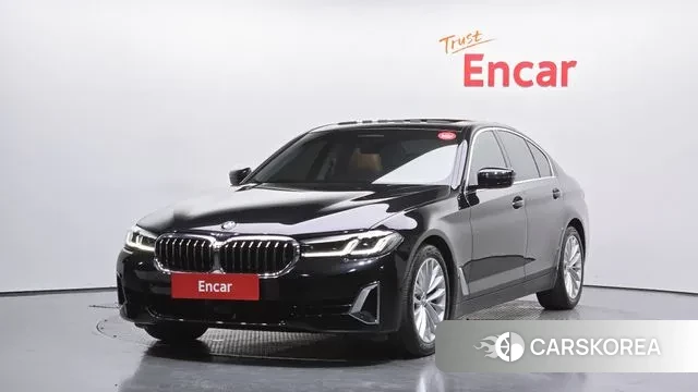 BMW 5 Series (G30) 2022 Черный из Кореи